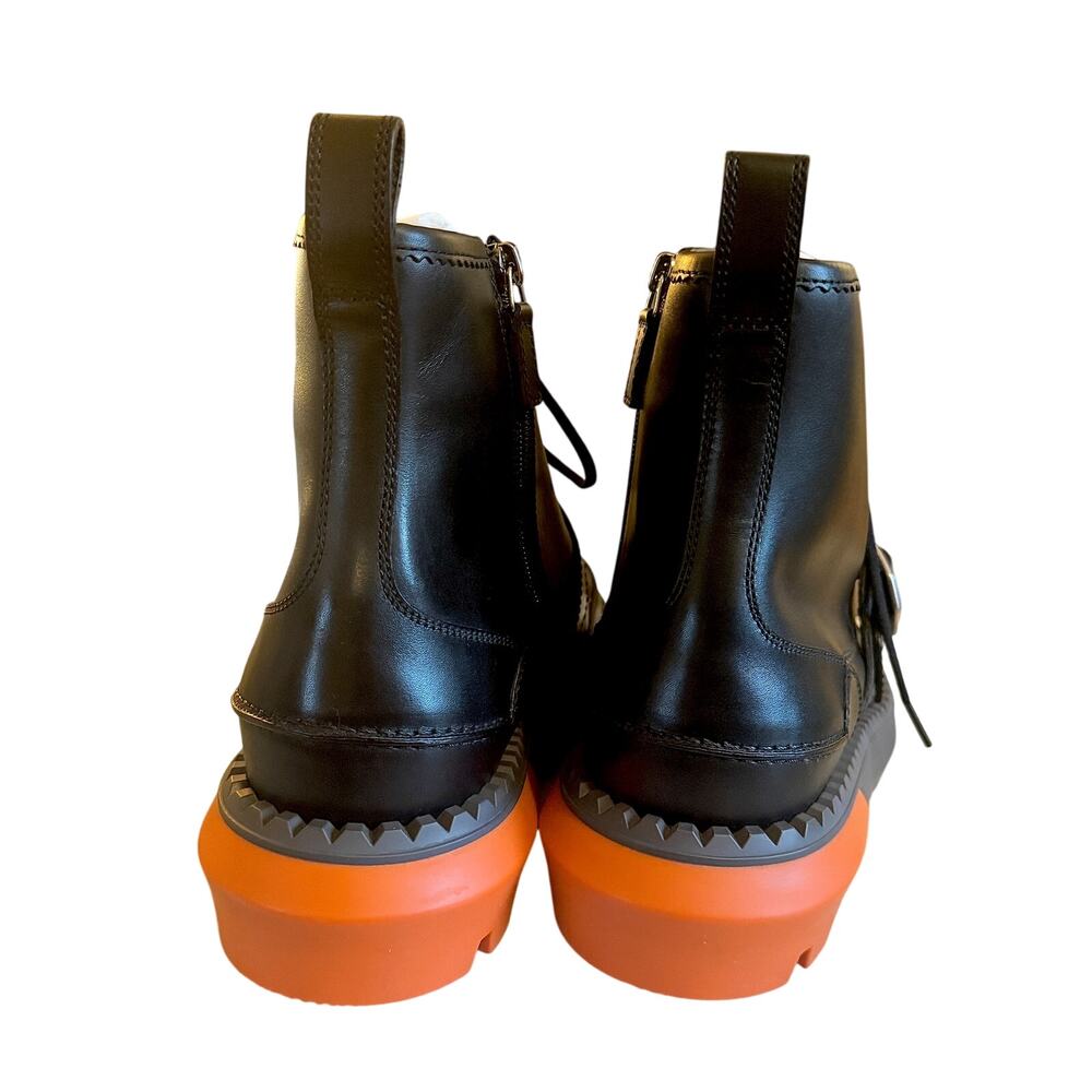Gucci NWB Balck and Orange Lace Up Boot Buckle - Picture 5 of 9
